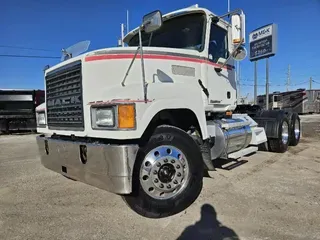 2005 MACK CHN613