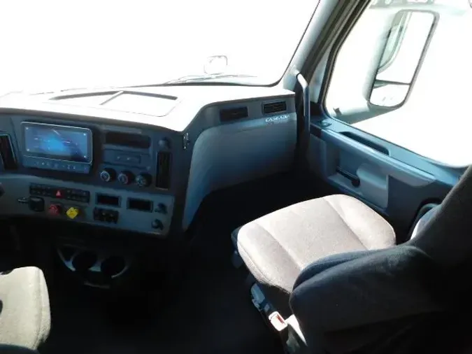 2022 Freightliner New Cascadia 126