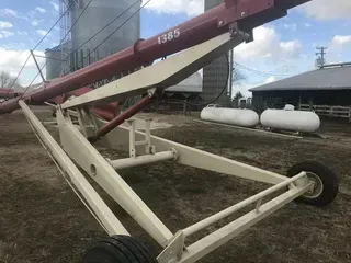 2014 Farm King 1385