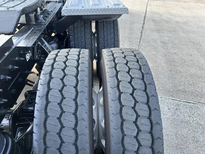 2022 Peterbilt 567