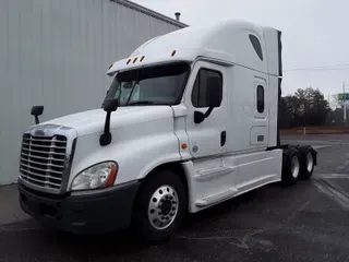 2016 Freightliner CASCADIA 125