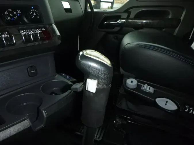 2021 Kenworth W990