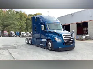 2023 Freightliner Cascadia 126