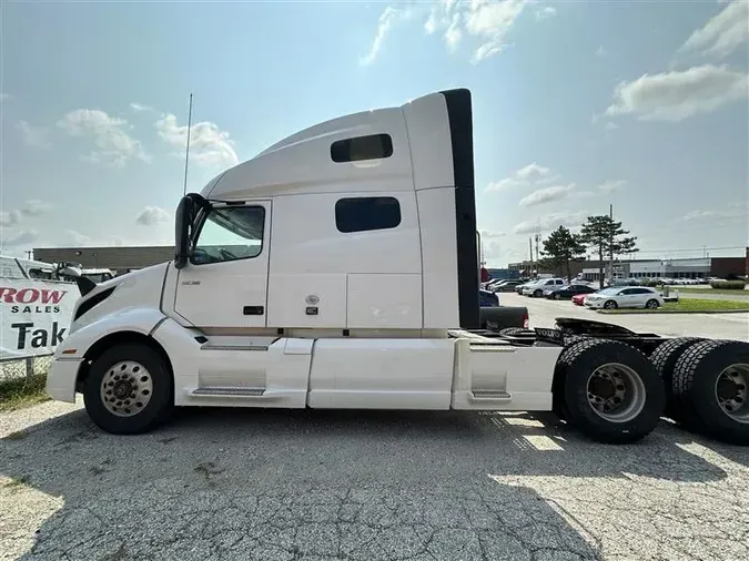 2020 VOLVO VNL64T760