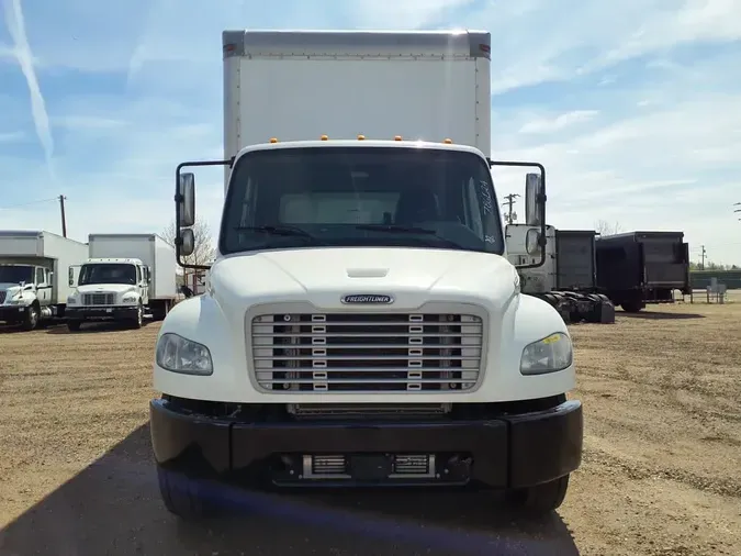 2018 FREIGHTLINER M2 106