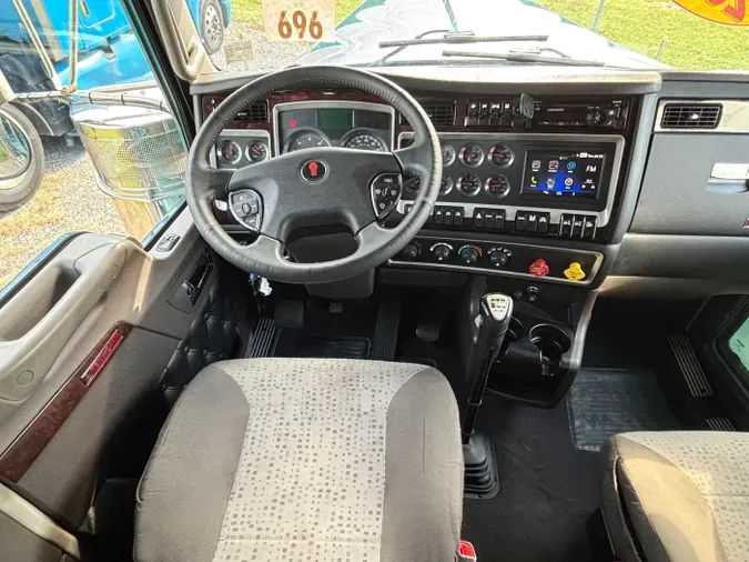 2021 Kenworth W900L
