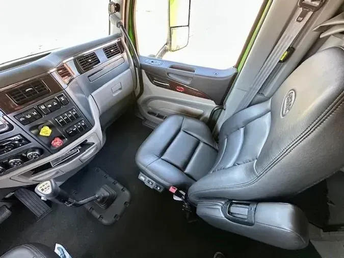 2020 Peterbilt 579