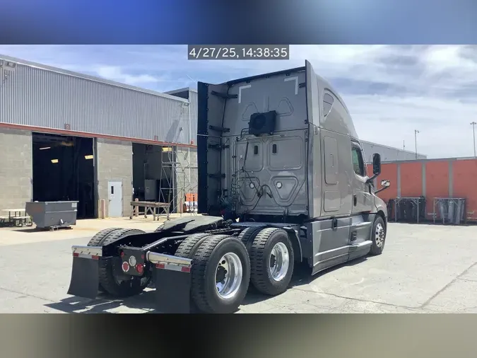 2021 Freightliner Cascadia
