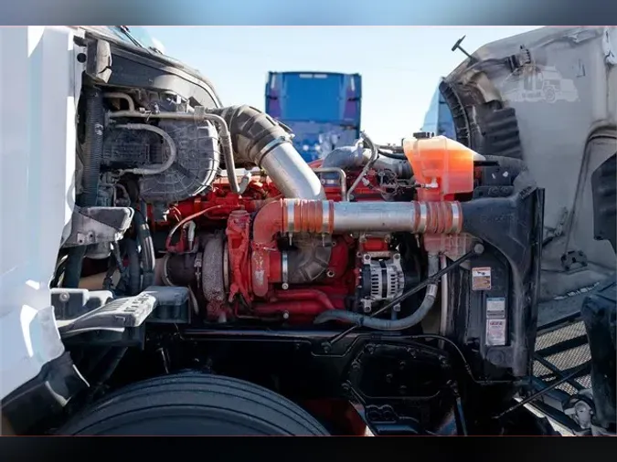 2017 PETERBILT 579