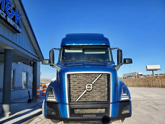 2020 VOLVO VNL64T760