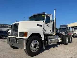 2020 MACK PI64T