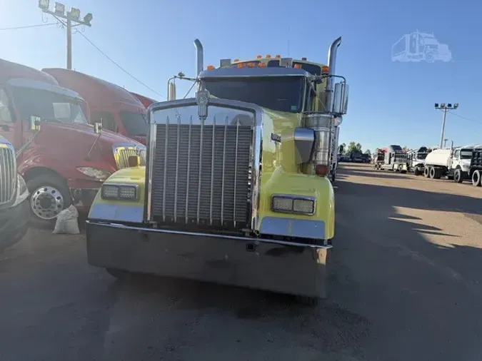 2001 KENWORTH W9003891b11dce24ff8ee9d30bae0cb0aa76