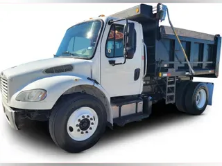 2015 Freightliner Business Class M2 106