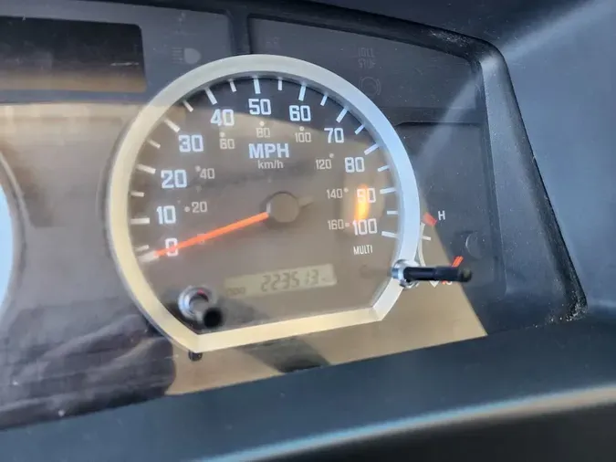 2020 ISUZU NQR