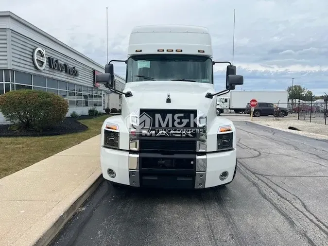 2025 MACK AN64T