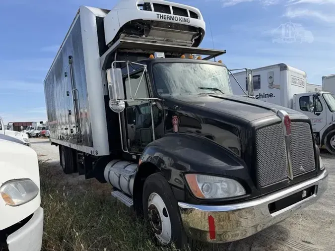 2012 KENWORTH T270389a7754ead247a1297b94e0909f53f4