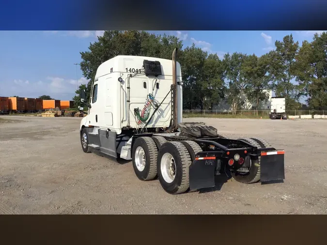 2022 Freightliner Cascadia 126389ede9c919b9bf11b409124d940e185