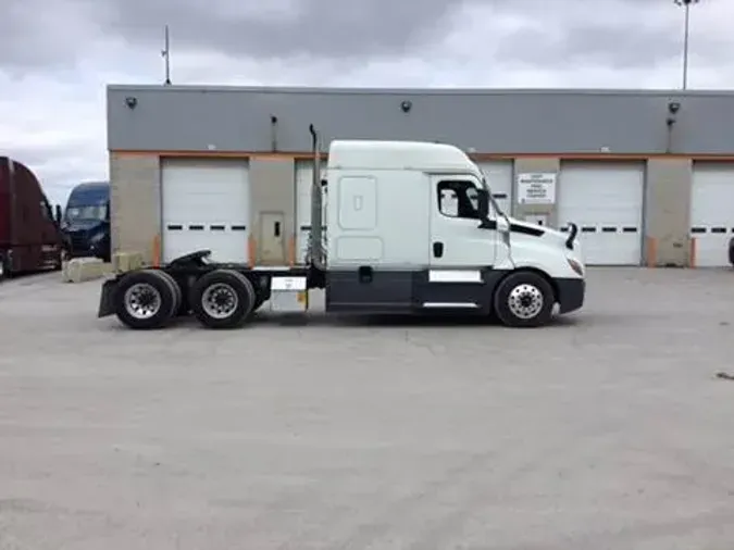 2020 Freightliner Cascadia