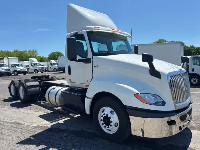 2020 NAVISTAR INTERNATIONAL LT625 DAYCAB T/A389f09ecd8dff2715eadd92f9ea7508c