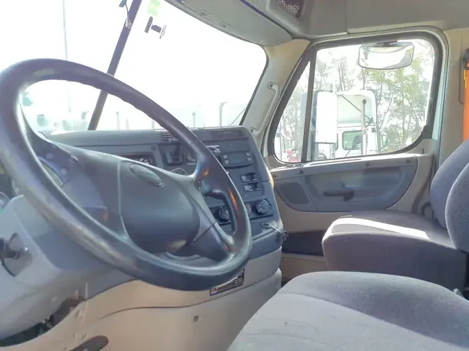 2019 FREIGHTLINER CASCADIA 125