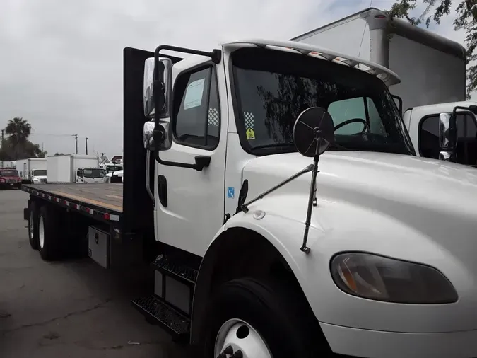 2016 FREIGHTLINER/MERCEDES M2 106