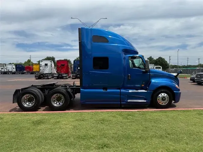 2020 INTERNATIONAL LT