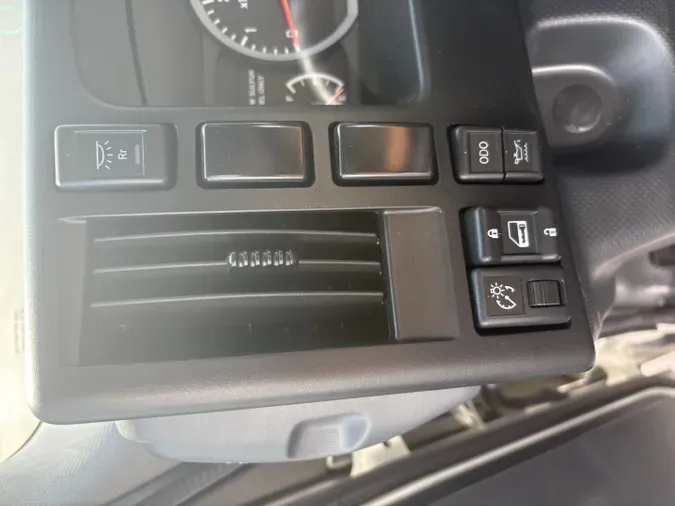2024 ISUZU DIESEL NPR XD