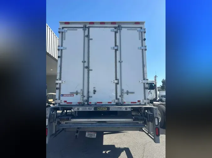 2020 FREIGHTLINER/MERCEDES M2 106