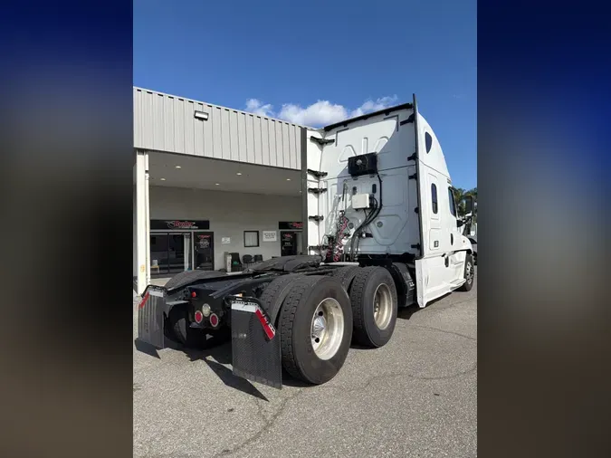 2018 FREIGHTLINER/MERCEDES CASCADIA 12538a7cbc3123806fec211b6980a74715f