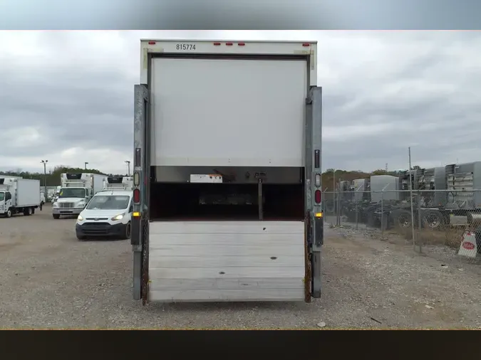 2019 FREIGHTLINER/MERCEDES M2 10638a7e8d7c5b06769deae5142ee96db4c