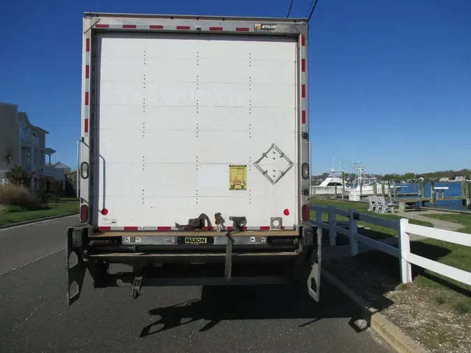 2019 INTERNATIONAL 4300