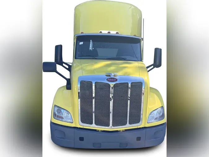 2021 Peterbilt 57938a845cfe916cd0a54e56de18d8a7908
