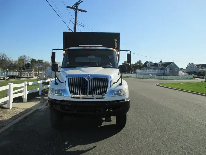 2016 INTERNATIONAL 4300