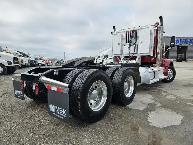 2023 PETERBILT 567