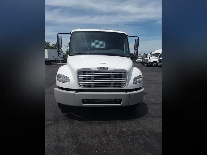 2017 FREIGHTLINER/MERCEDES M2 106