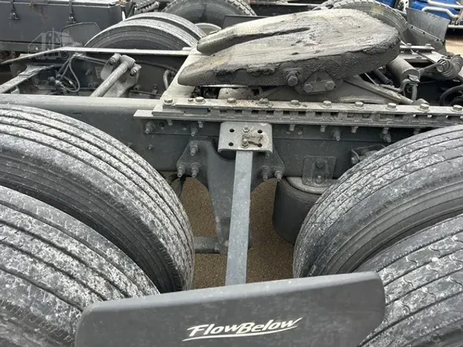 2022 INTERNATIONAL LT