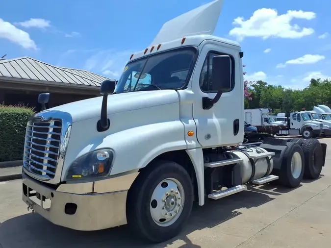 2019 FREIGHTLINER/MERCEDES CASCADIA 12538ae00aeee00a539c7a25af2c13b85ab