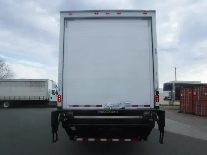 2017 FREIGHTLINER/MERCEDES M2 106