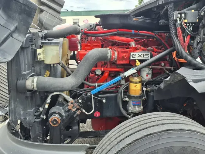 2019 NAVISTAR INTERNATIONAL LT625 SLPR CAB