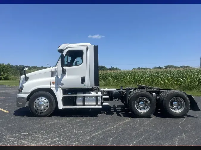 2016 Freightliner Cascadia