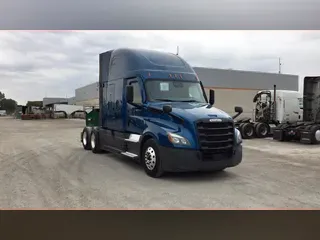 2022 Freightliner Cascadia 126