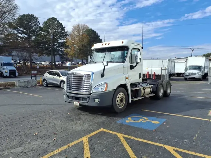 2018 FREIGHTLINER/MERCEDES CASCADIA 12538b1f39302be980c29dbe28175e44aa8