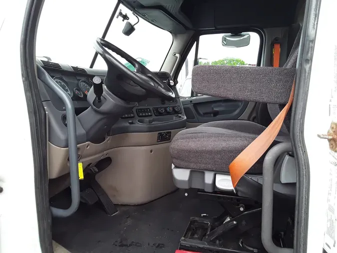 2018 FREIGHTLINER/MERCEDES CASCADIA 125