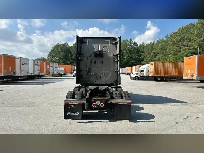 2021 Freightliner Cascadia