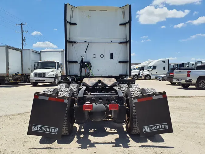 2020 NAVISTAR INTERNATIONAL LT625 SLPR CAB