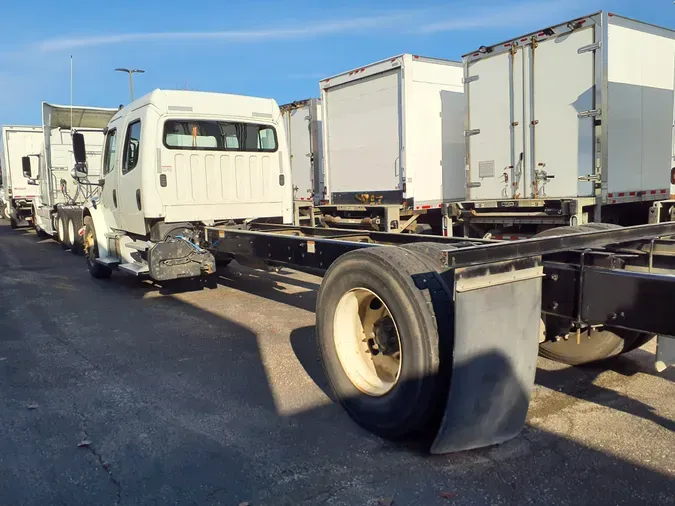 2014 FREIGHTLINER/MERCEDES M2 106