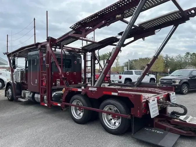 2021 Peterbilt 389