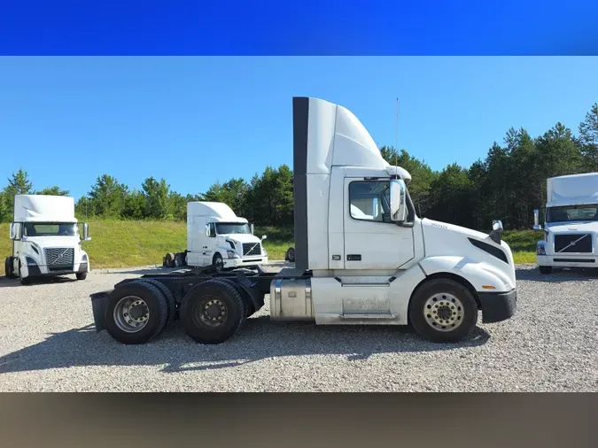 2019 Volvo VNL300
