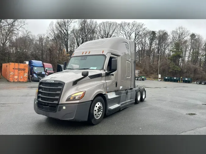 2022 Freightliner Cascadia 126