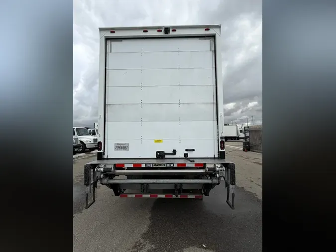 2019 FREIGHTLINER/MERCEDES M2 106